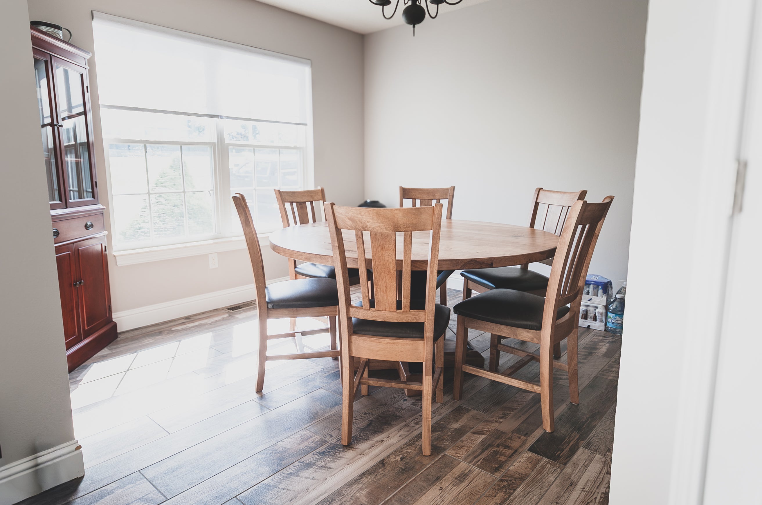Morris Round Table