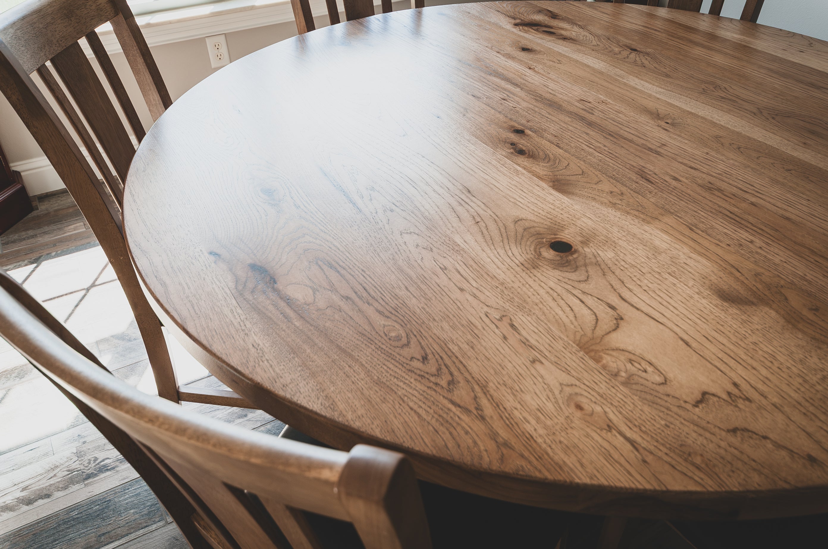 Morris Round Table