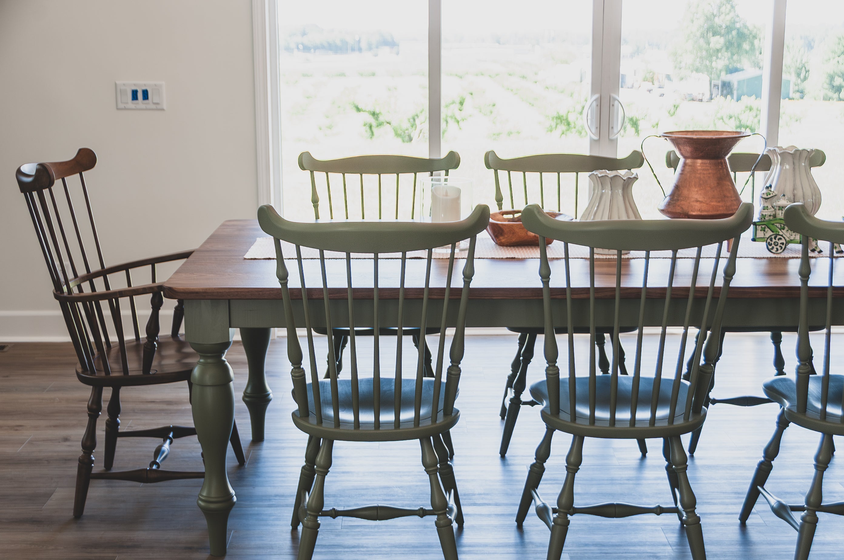 Diana Table
